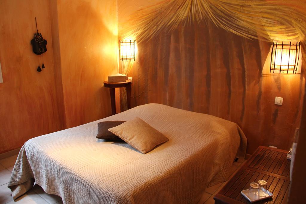 Chambres D'Hotes Domaine De Compostelle Casteide-Candau Ngoại thất bức ảnh